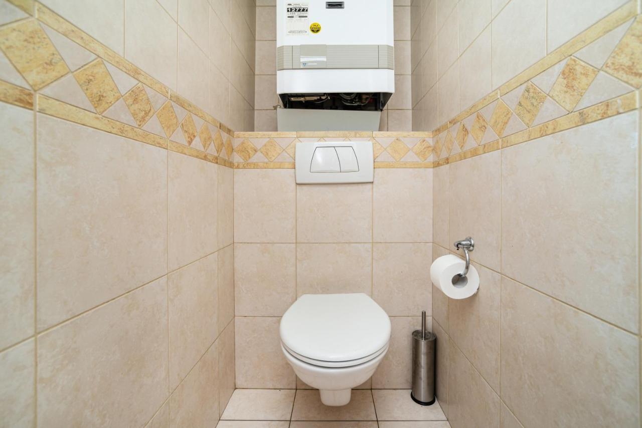 Central, Spacious, Modern 5 Bedrm Duplex W/Balcony Praag Buitenkant foto